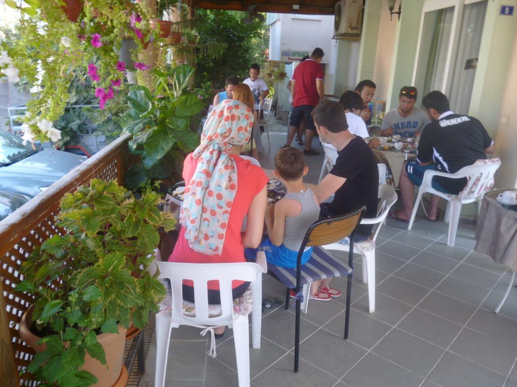 Cicek Hotel & Apartments Fethiye Esterno foto