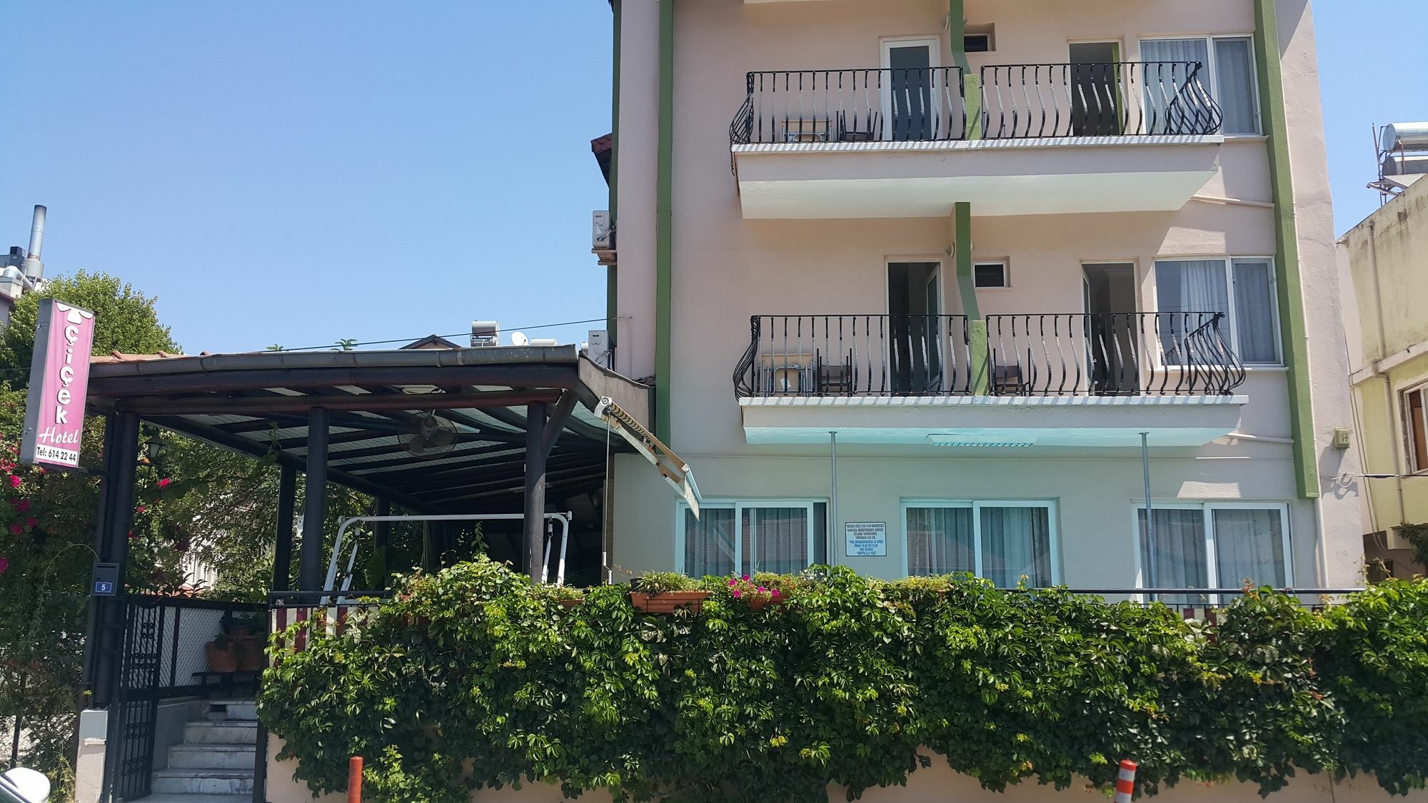 Cicek Hotel & Apartments Fethiye Esterno foto